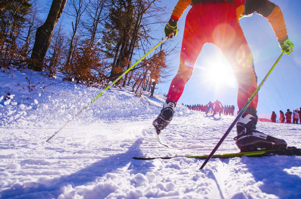 Cross country skiier in competition.